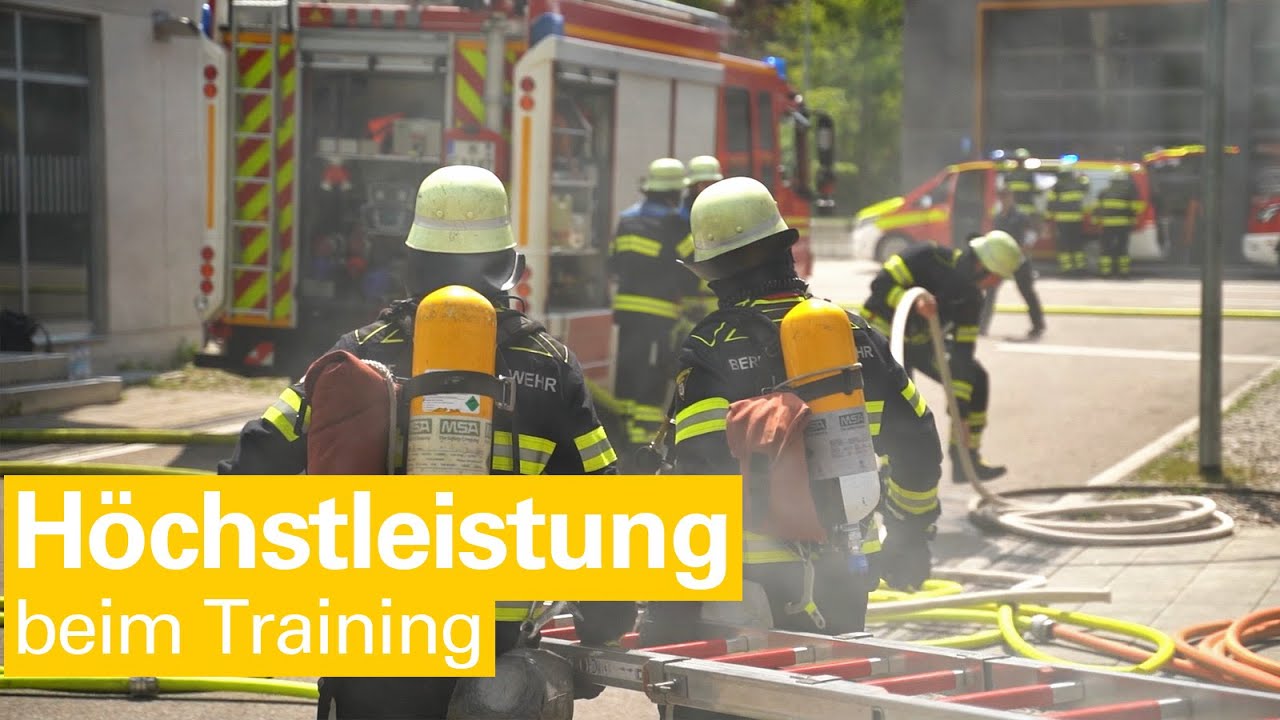 Höchstleistung beim Training – die Feuerwehr München an der Feuerwehrschule Geretsried