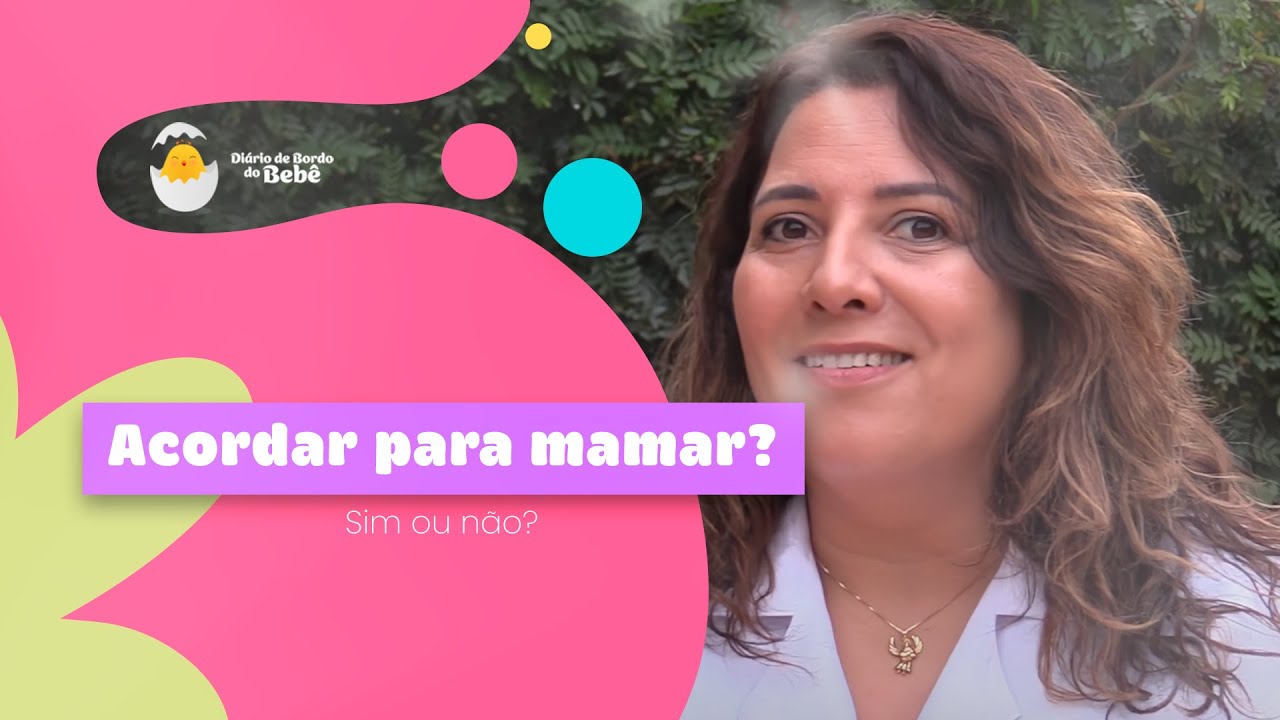 Devo acordar meu bebê para mamar?