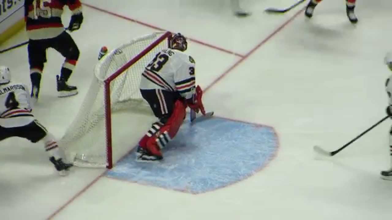 Scott Darling in action during the Blackhawks @ Senators hockey game