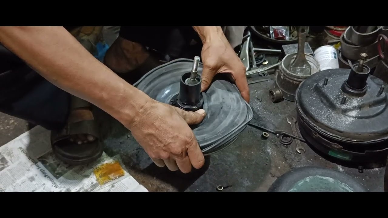 bongkar booster rem honda corona brake booster