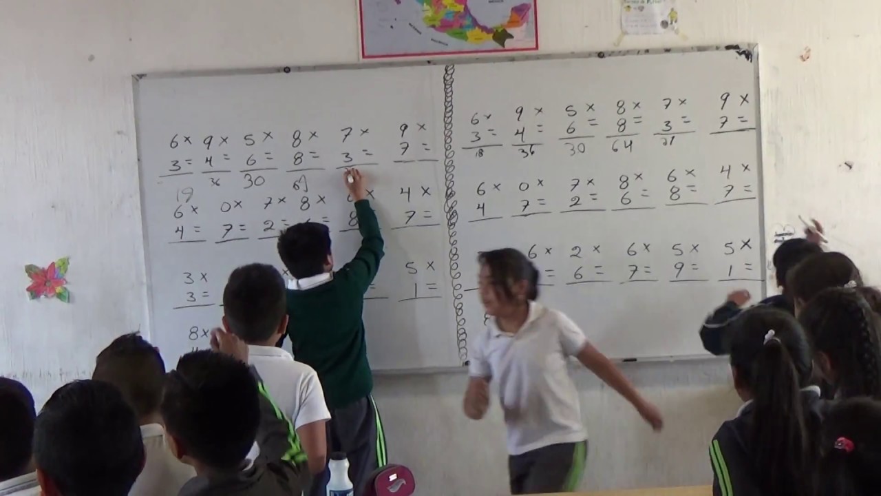 EMOCIONANTE JUEGO DE TABLAS DE MULTIPLICAR 4° B 2017-2018