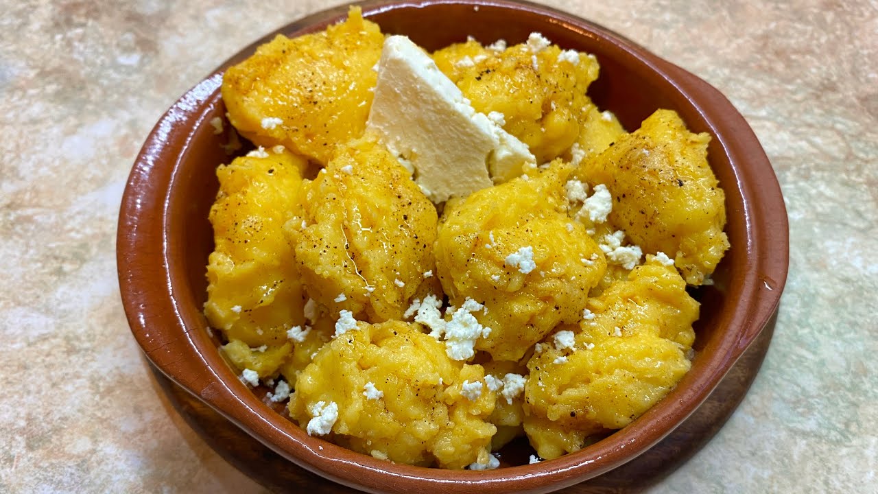 Receta tradicionale e ka&ccedil;amakut me miell misri!Tereyagli kacamak tarifi!