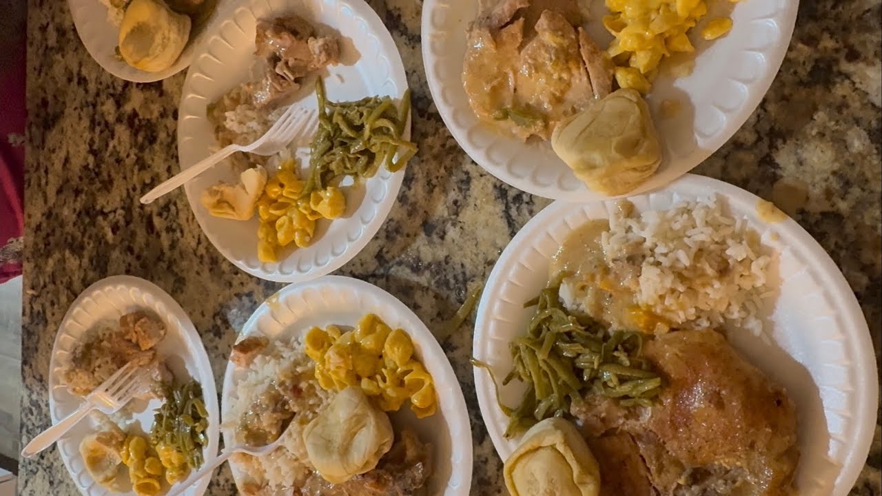 Single Mother of 9 🥰 What’s for dinner? 