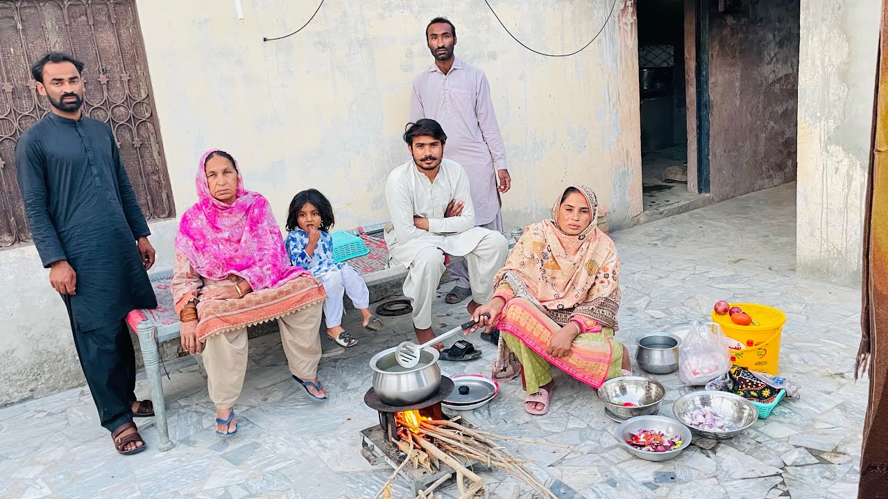 kiya ya famili baje mehwish ko kabhi wapes ni lay kar iya gay
