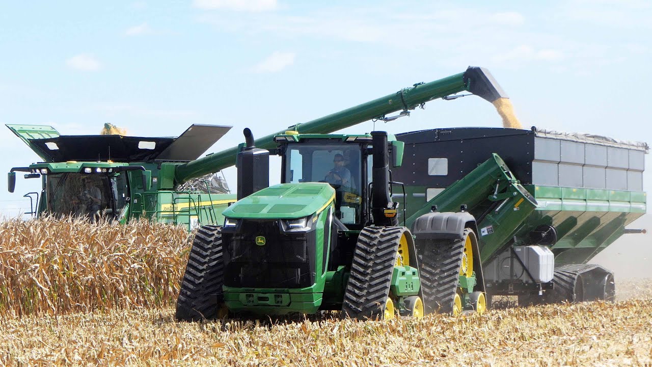 Corn Harvest Field Demo with Auger Wagons at Farm Progress Show 2025 - All Combines Harvesting Corn