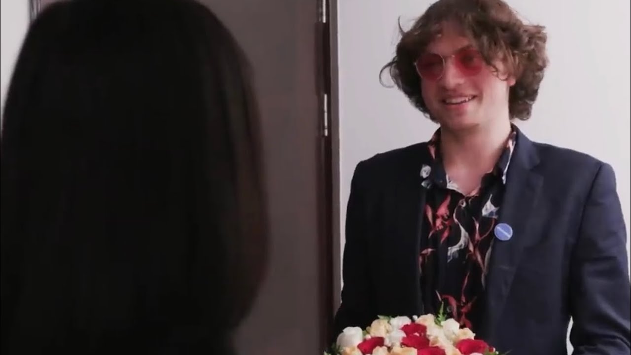Hans Neimann Trying To Get a Date for 2 Minutes and 17 Seconds