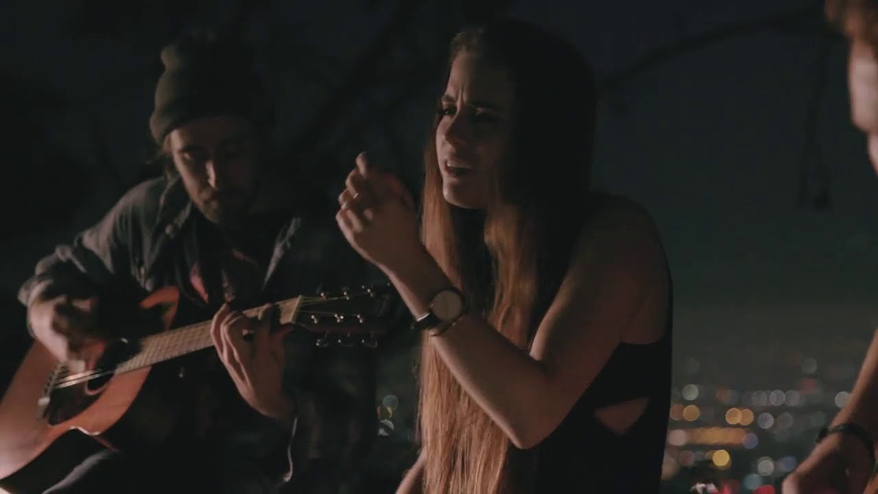 Zealyn - Summer Day LIVE (Acoustic Performance)