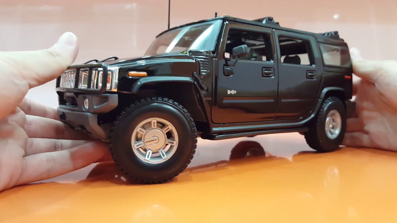 Maisto 1/18 Diecast - Hummer H2 SUV