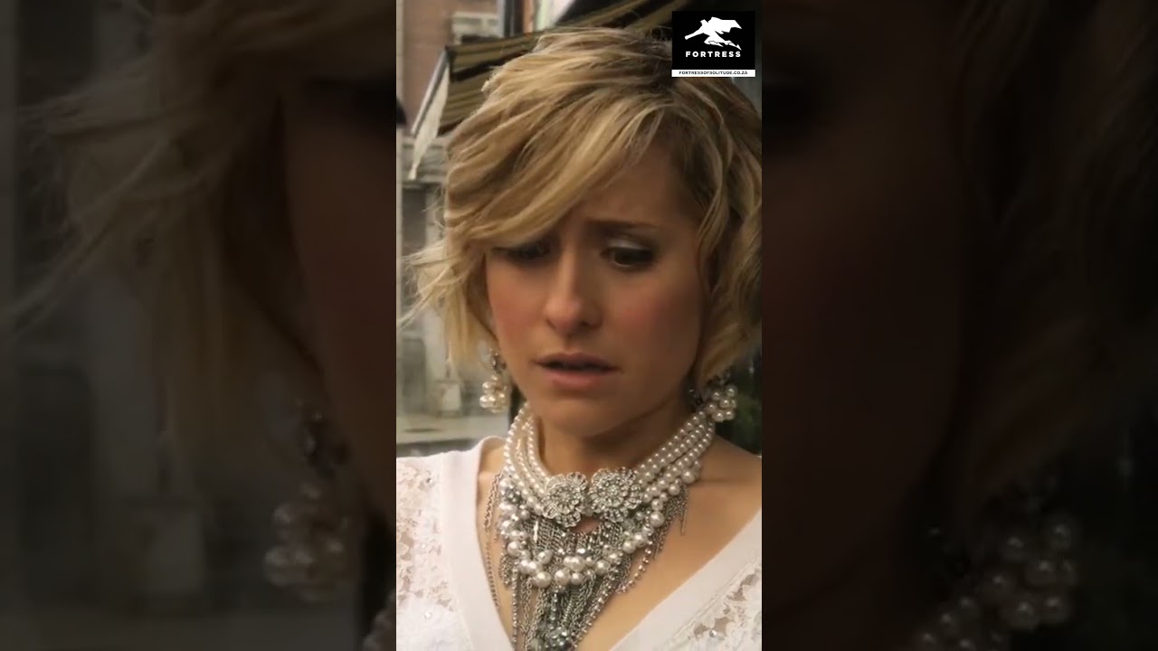 Wait... Clark Married CHLOE?! Smallville's Wildest Plot Twist! #Smallville #Superman #ClarkKent