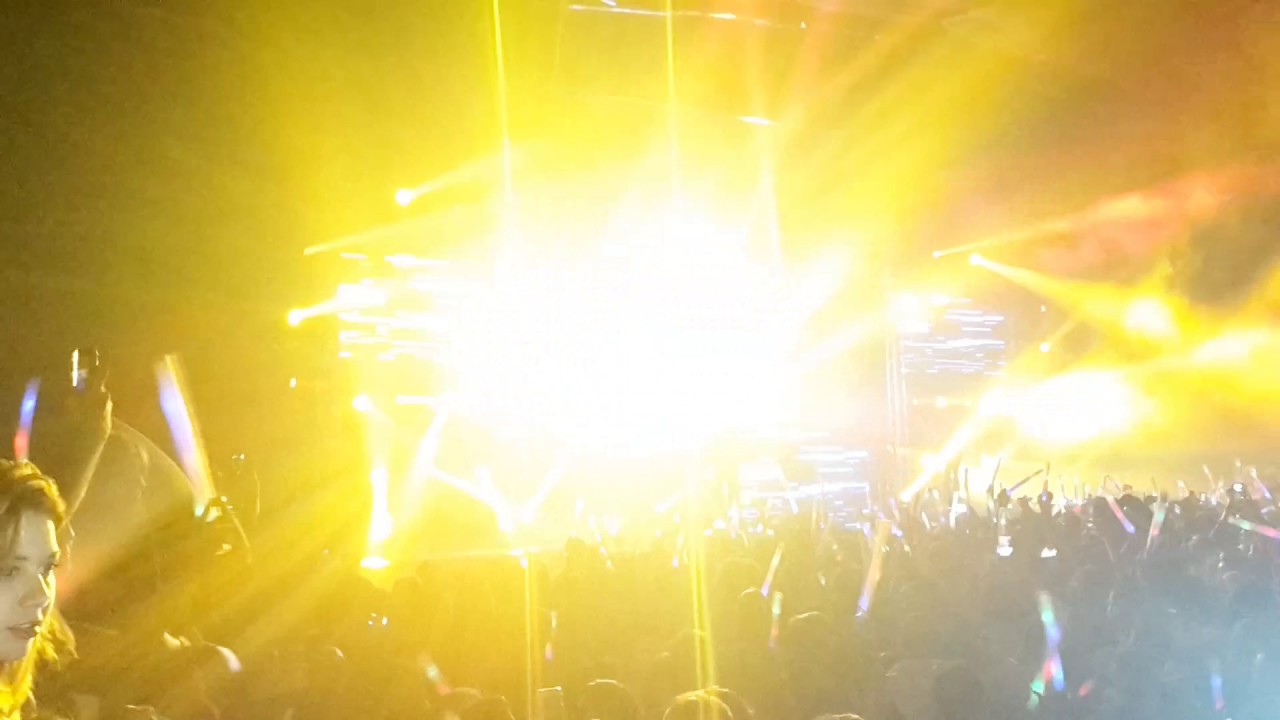 GIGI D'AGOSTINO -Palapartenope napoli- 19/11/16