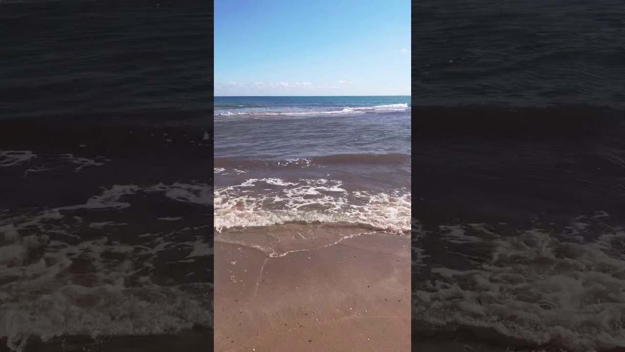 Ocean waves crisscrossed