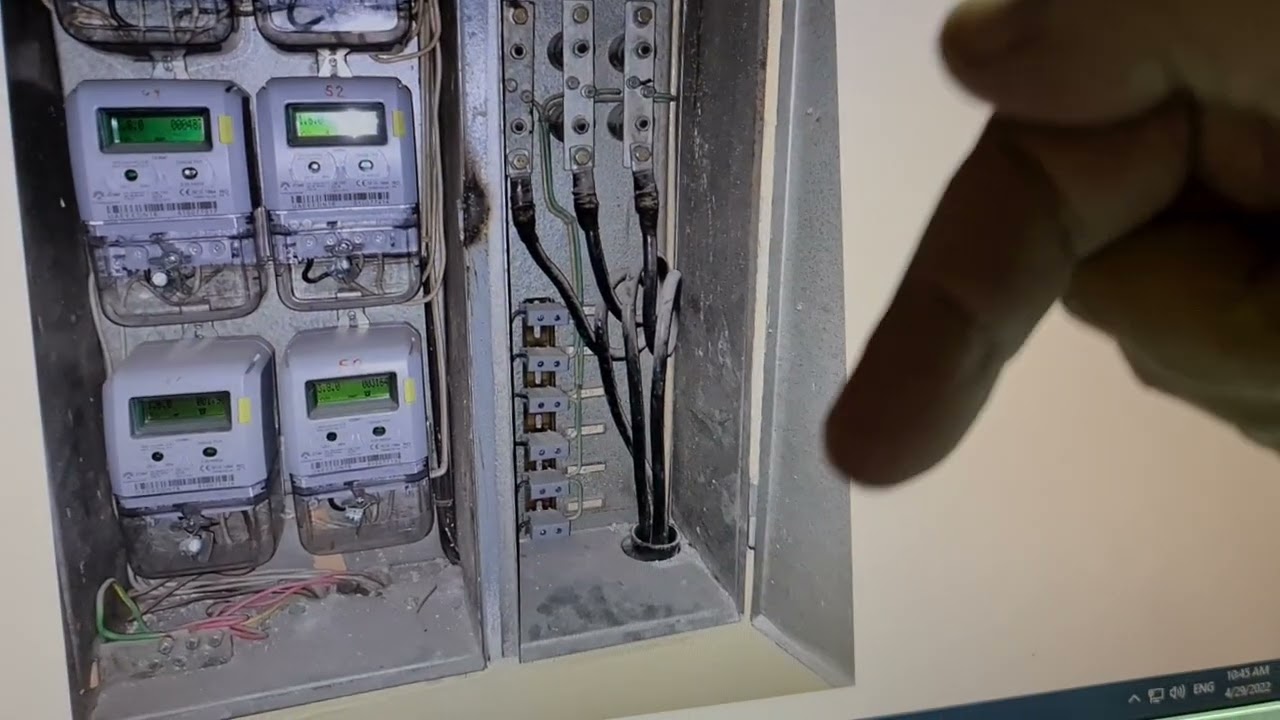 Clema sir si contorul nu este protectie la scurtcircuit sau supra curent.