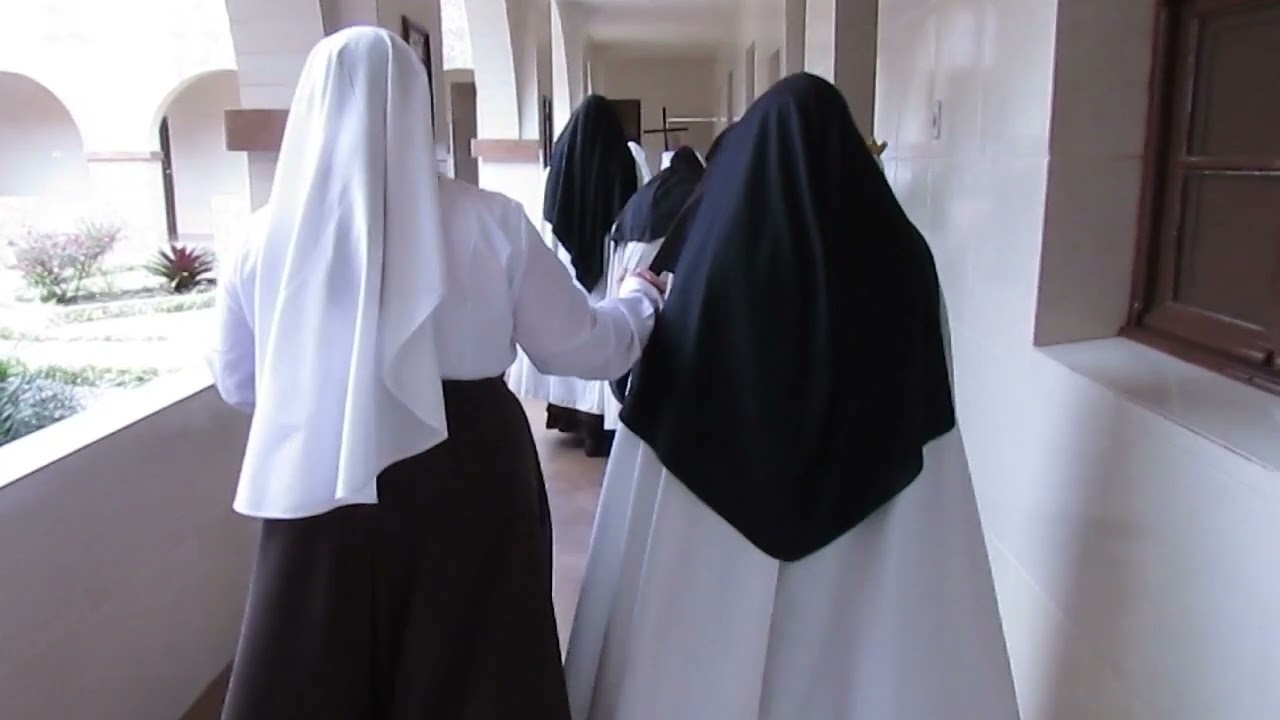 Entrada da Beatriz no Carmelo Descalço.