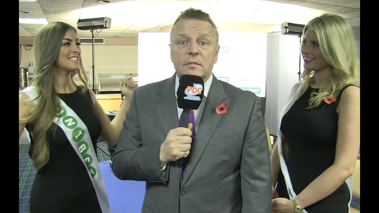 On the Wire | Walk-on girls Sammi v Daniella go head to head at the Unibet Masters!
