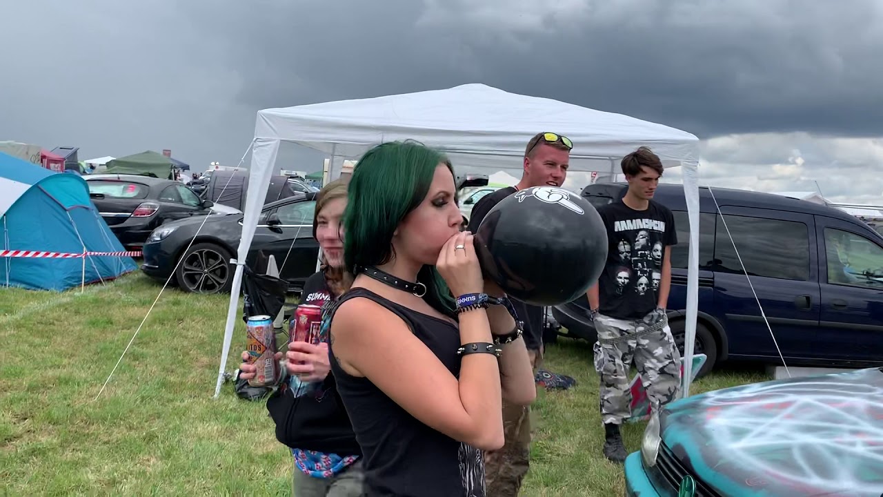 Luftballon Aktion beim Summer Breeze 2019