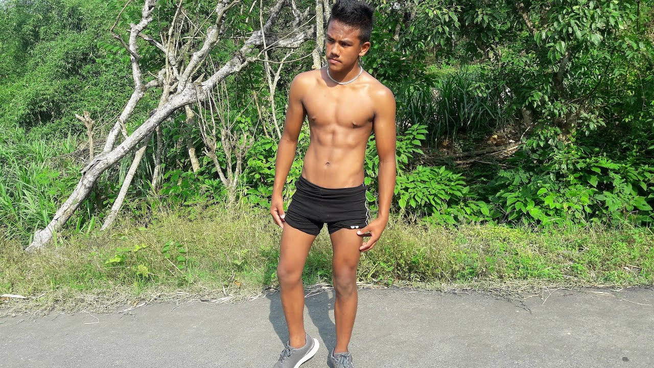 Teen Boy Flexing Muscles - Posing Routine | AASHISH FITNESS