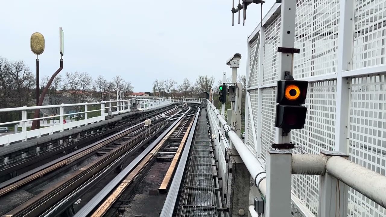 Métro de Toulouse ligne A rebroussements à Basso Cambo (VAL208)