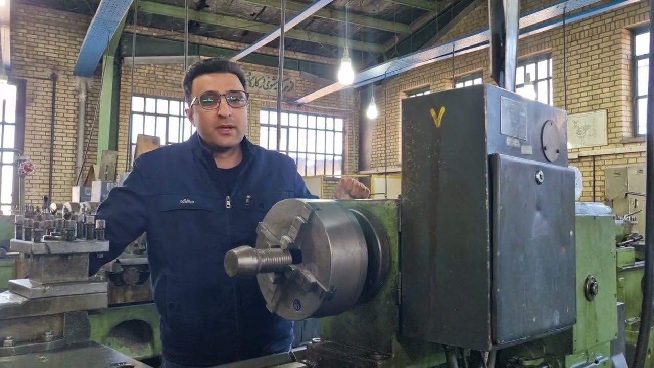 Baumaschineningenieur. Werkzeugmaschinenwerkstatt