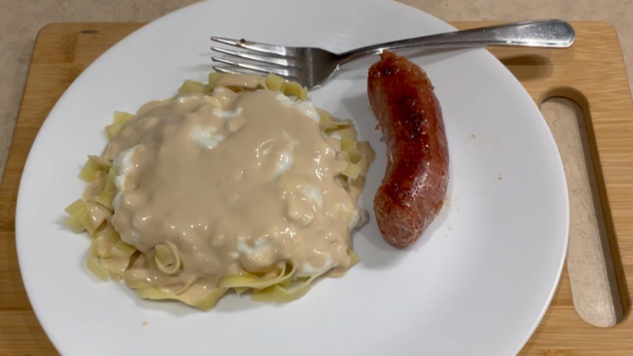 Kielke With Schmantfat ( Mennonite Style Fettuccine With A Creamy Sauce )