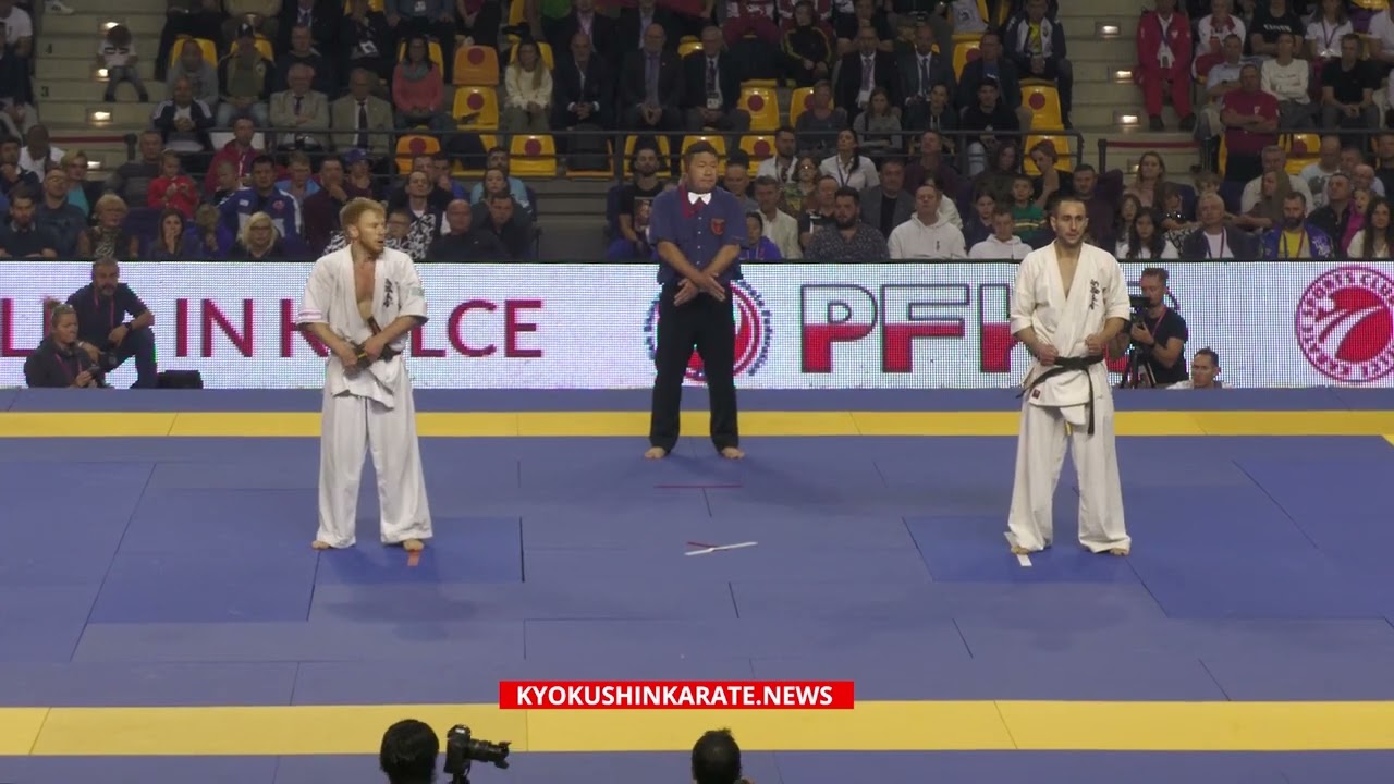 7th WKO WC: 1/4 -85 Vladimir Artyushin (Kazakhstan, aka) - Valeri Dimitrov (Bulgaria)