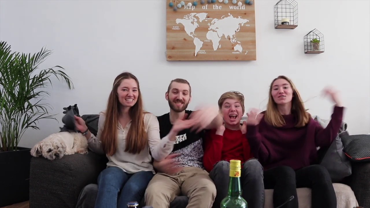 PARODIE BREF ON A FAIT UNE VIDEO D'ANNIVERSAIRE
