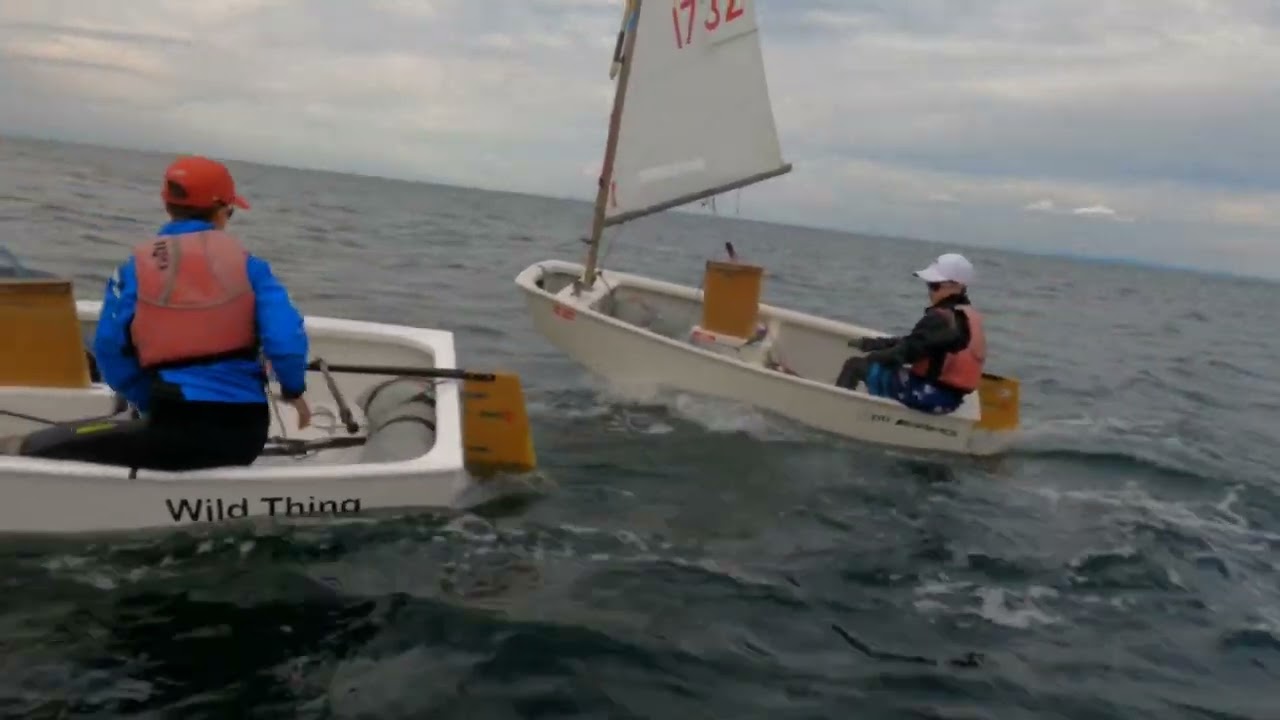 Downwind Sailing Battle