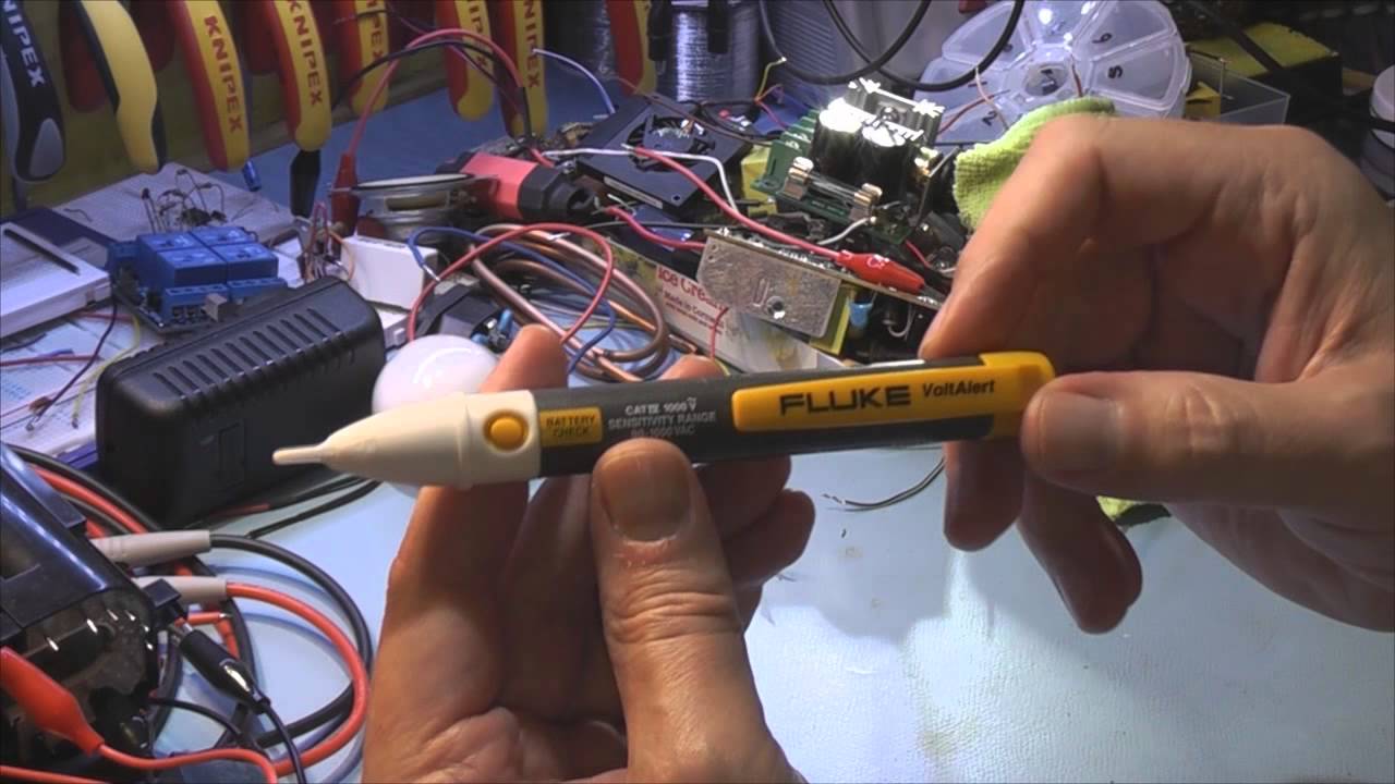 Fluke 2AC VoltAlert