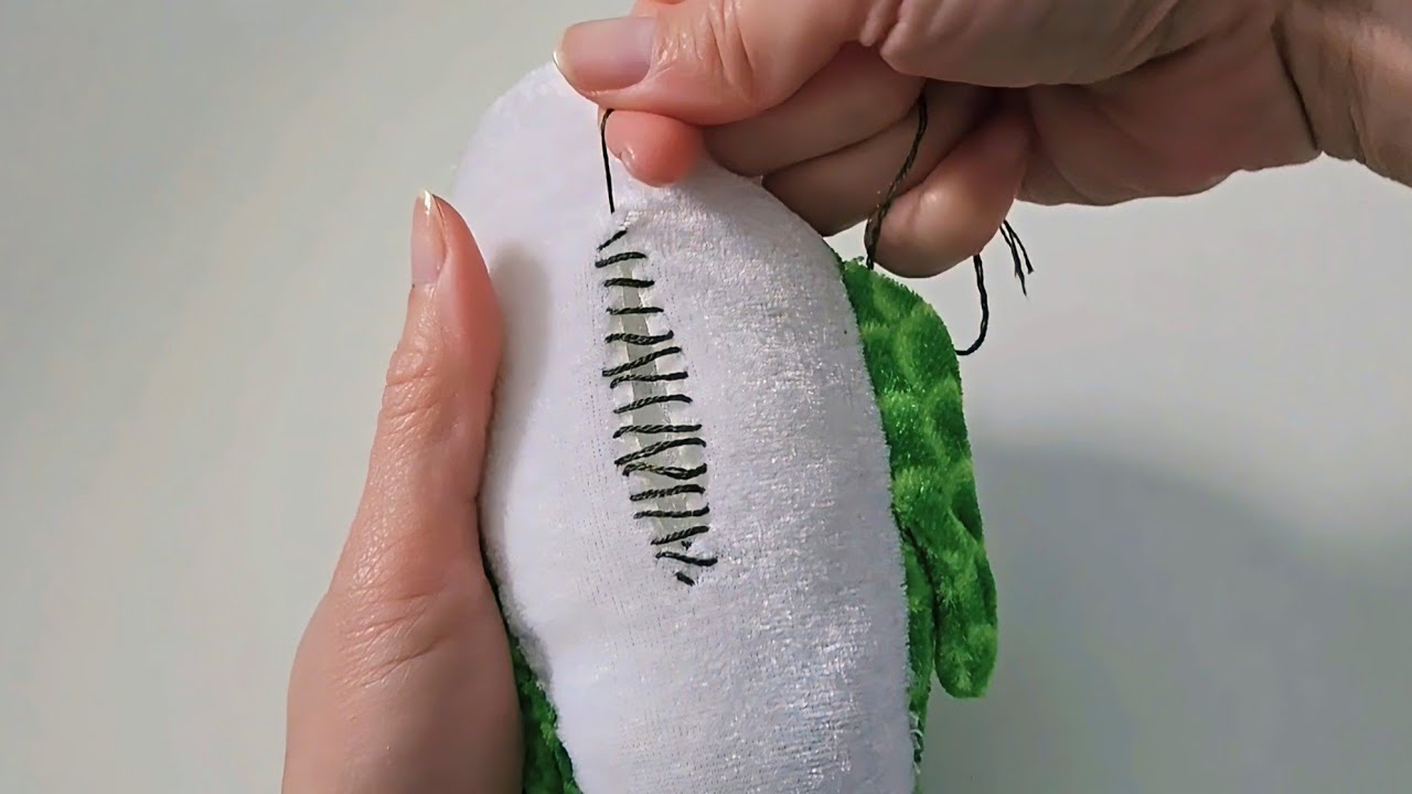 How to Sew Up a Hole Beautifully and Neatly. 