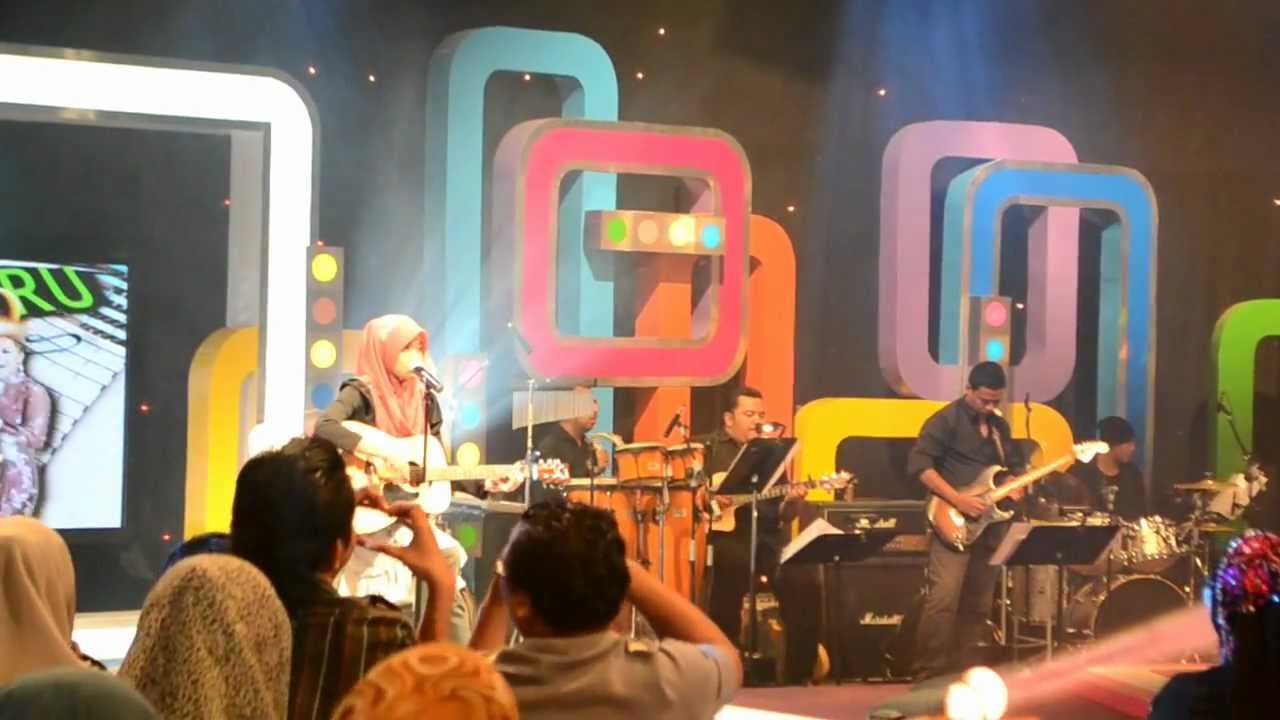 Aku Suka Dia - Ainan Tasneem (LIVE)