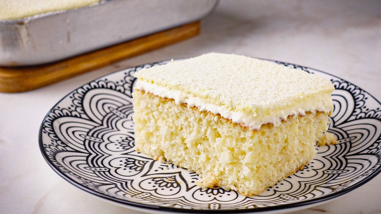 EXTREMAMENTE MOLHADINHO! O MELHOR BOLO GELADO DE LEITE NINHO DA VIDA.