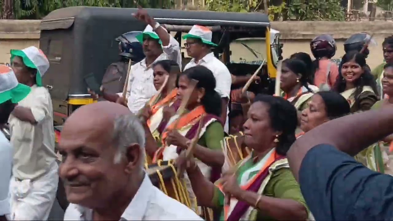 വി ഡി സതീശൻ കോൺഗ്രസ് നേതാവ് പാവർട്ടിയിൽ വന്നപ്പോൾ