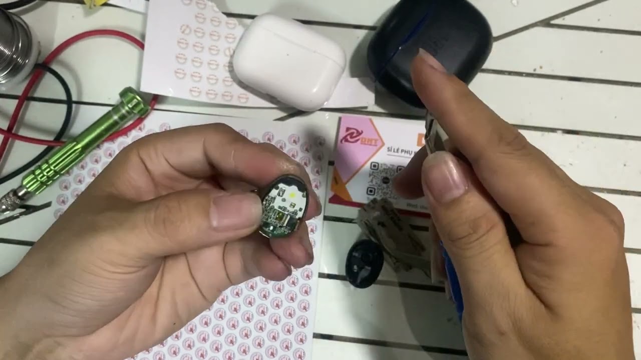 Hướng dẫn thay pin tai nghe JB 120L/ chuyên sửa chữa tai nghe hồ chí minh