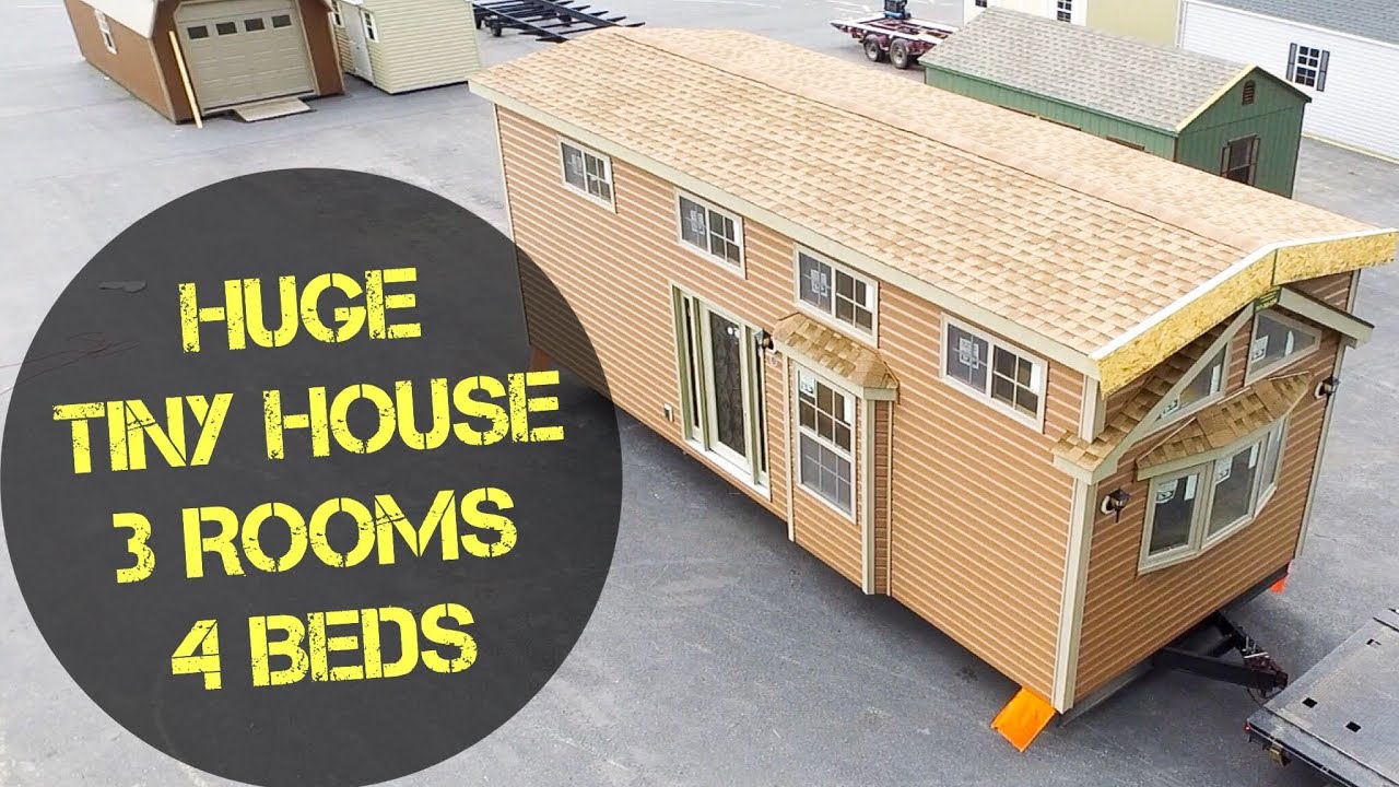 4 BEDROOM TINY HOUSE!! AND A BATHTUB 😍