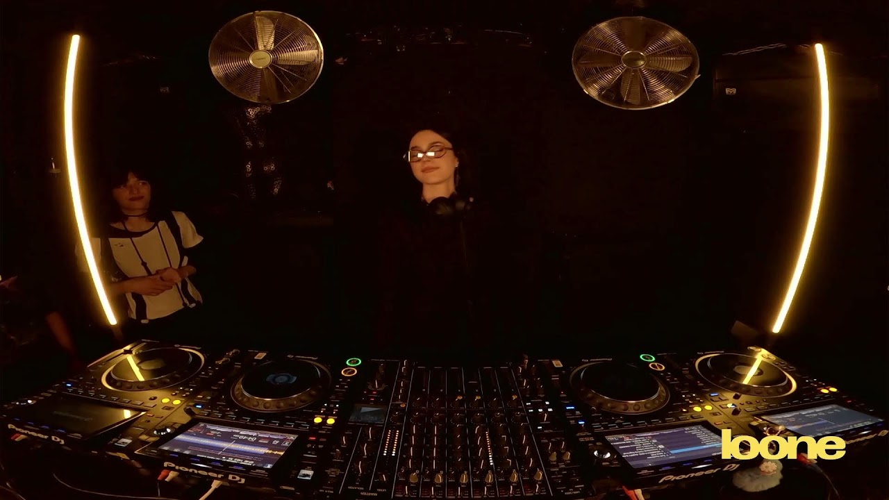 LOONE LIVE x TWO DOTS INVITES  w/ TWO DOTS