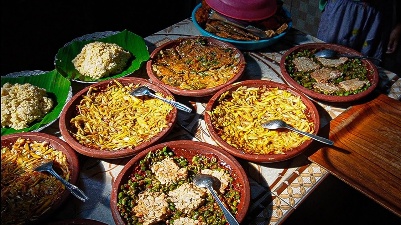 WARUNG INI HARGANYA GAK MASUK AKAL PANTESAN RAME TERUS