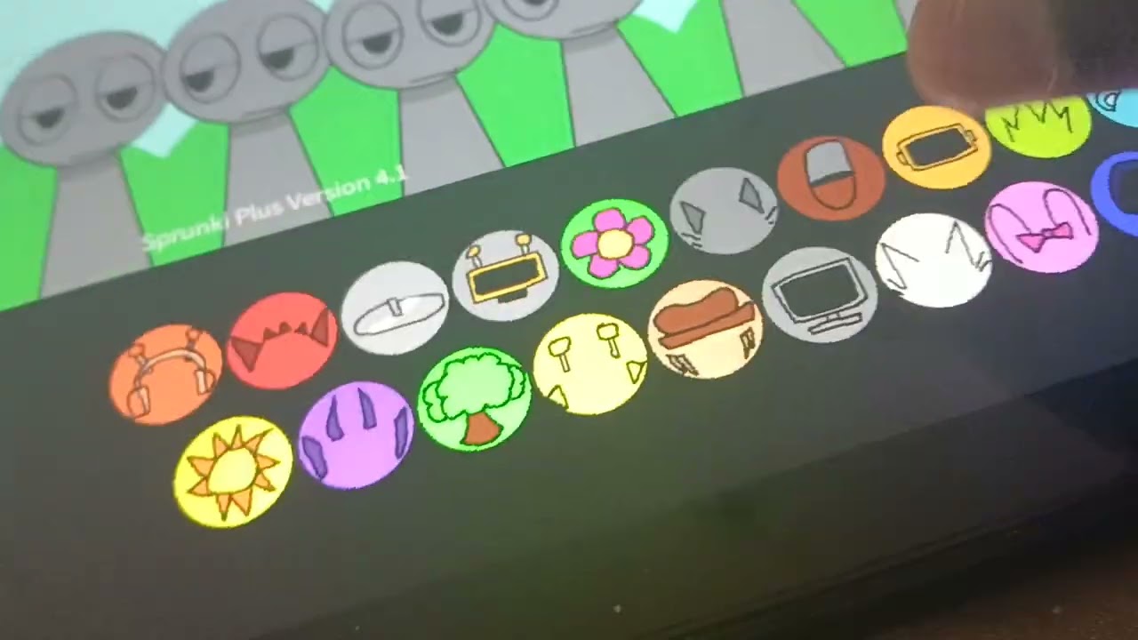 Red White and Blue играет в Roblox Sprunki Plus