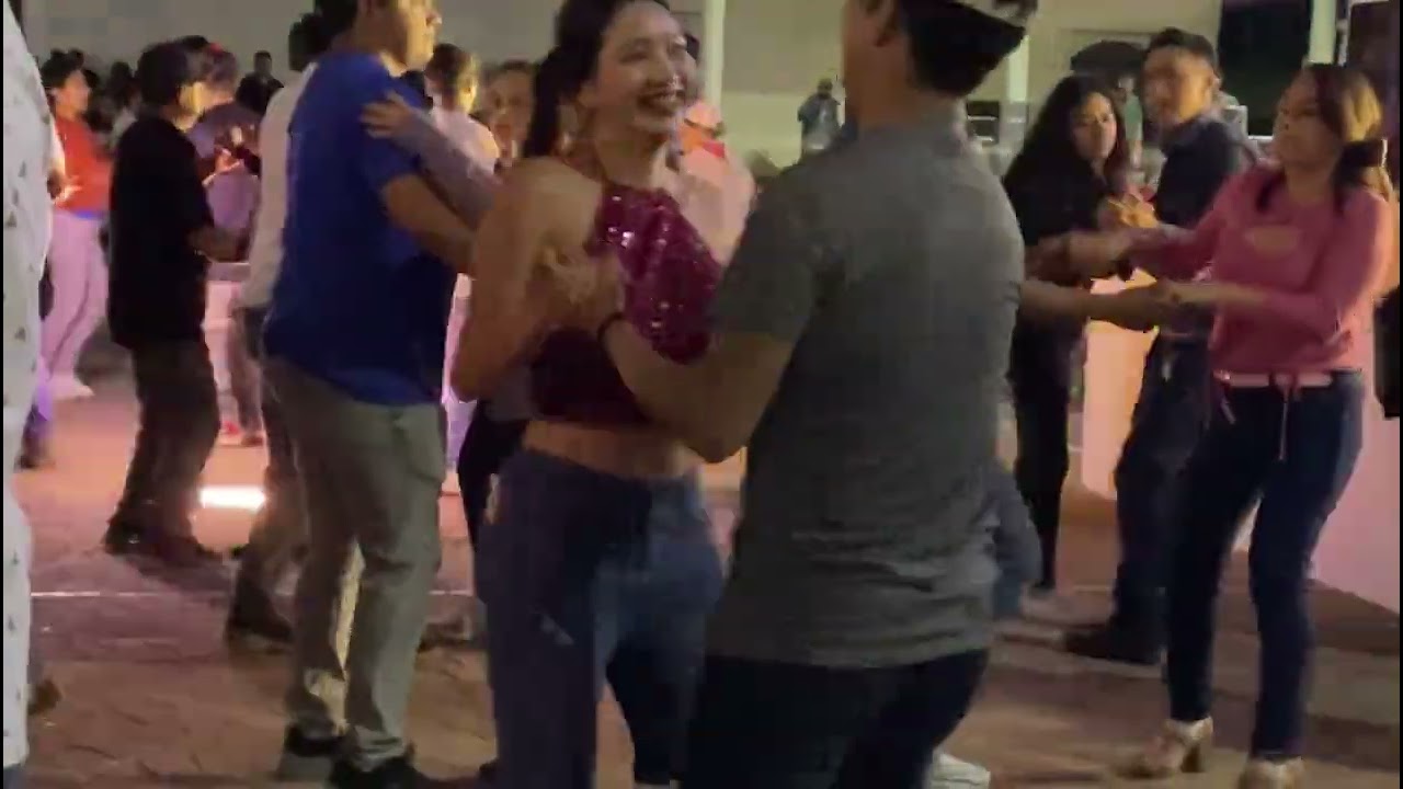 Video Lyric - El Cóndor Los Damix DAR  