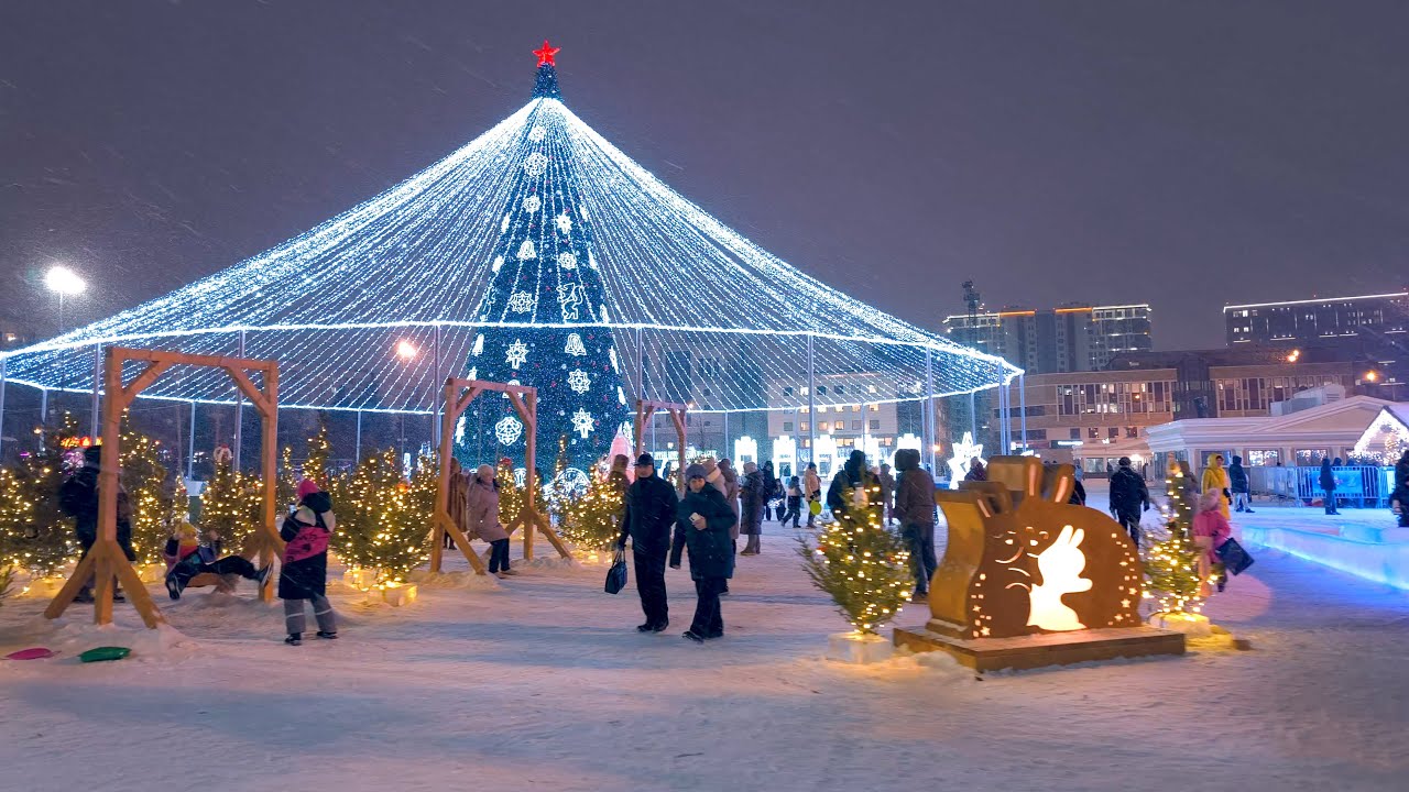 Новогодний город Тюмень 2024 - 2025  Снегопад |  Snowstorm. Winter Night. Russia