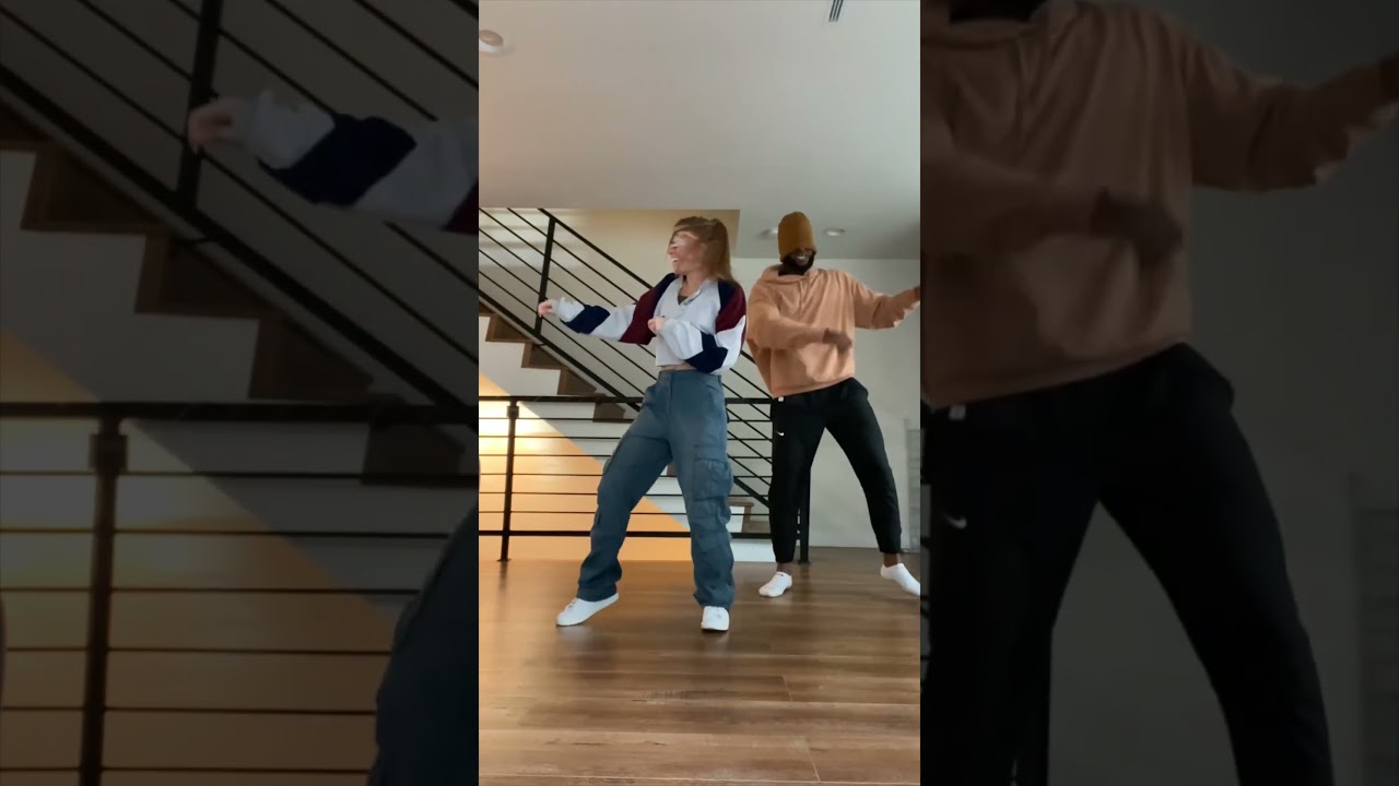 Think we can nail these iconic dance trends, blindly?💃🏻🕺🏼 #dance #2000s #throwback