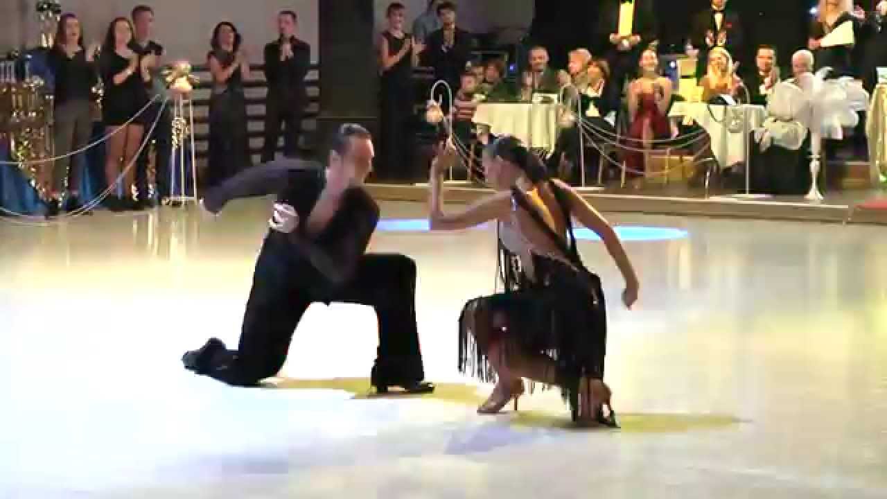 Dmytro Vlokh & Ekaterina Krisanova - Cha-cha show