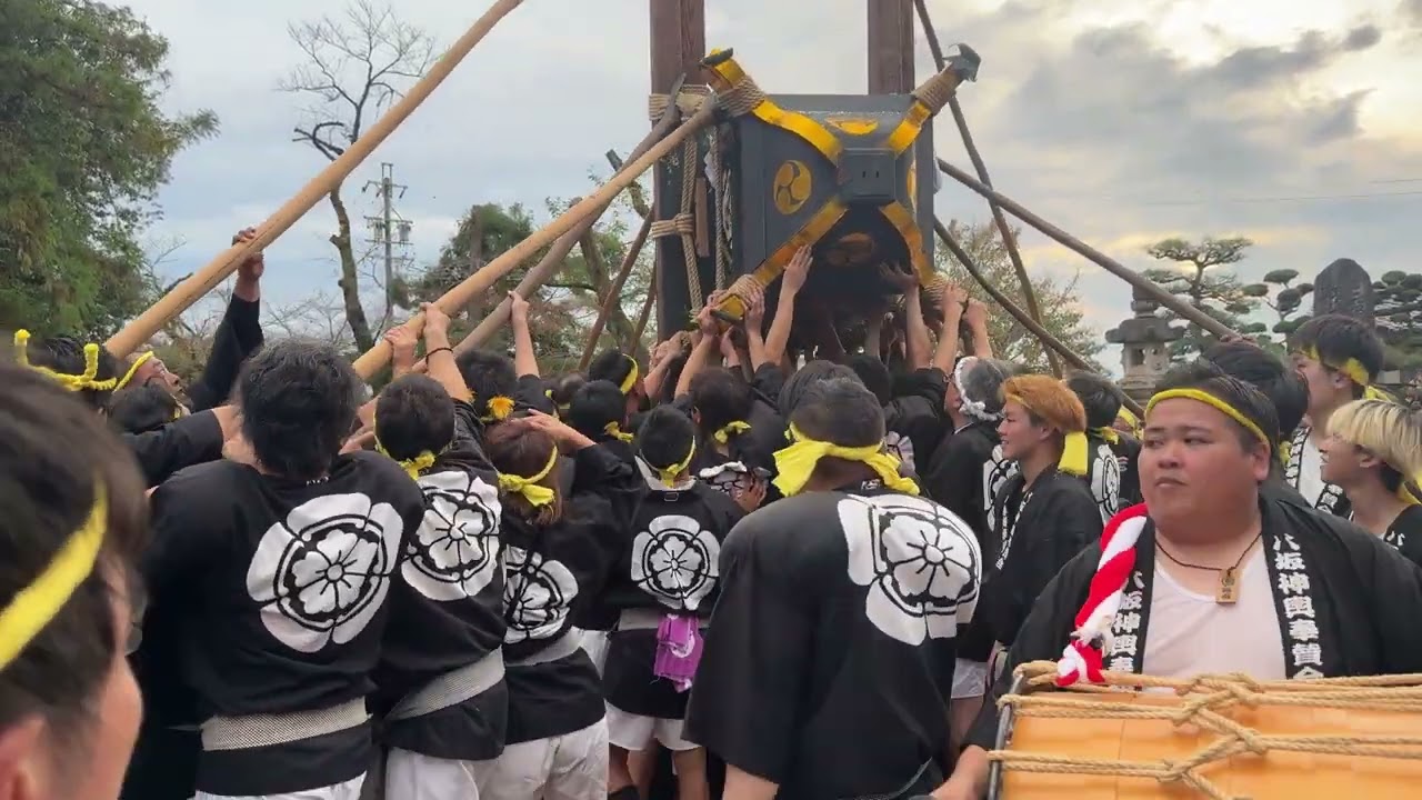 加佐美神社御例祭の神輿奉納