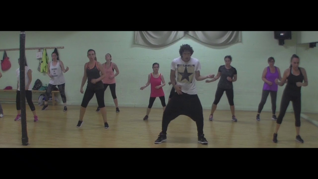 Uprising - Muse - Pau Peneu Dance Fitness Coreography