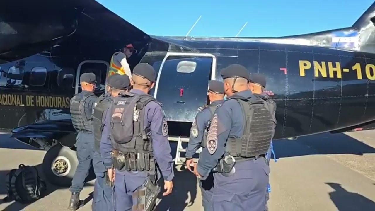 Traslado de nuestro compañero Clase I Póstumo Jefry Leonardo Lopez (Q.D.D.G.)