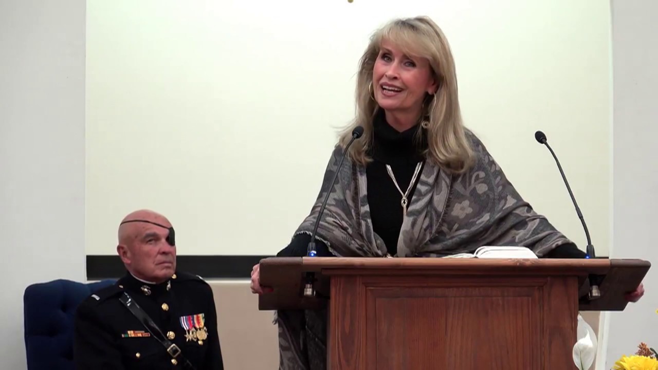 The Life Story Of First Lieutenant Clebe McClary & His Wife Deanna