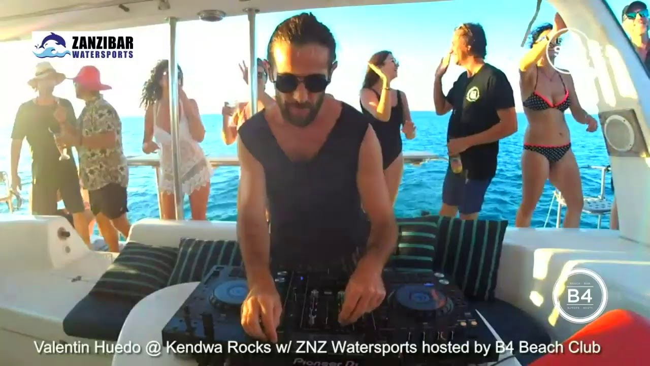 VALENTIN HUEDO - KENDWABYNIGHT CATAMARAN @ ZANZIBAR 25/10/20