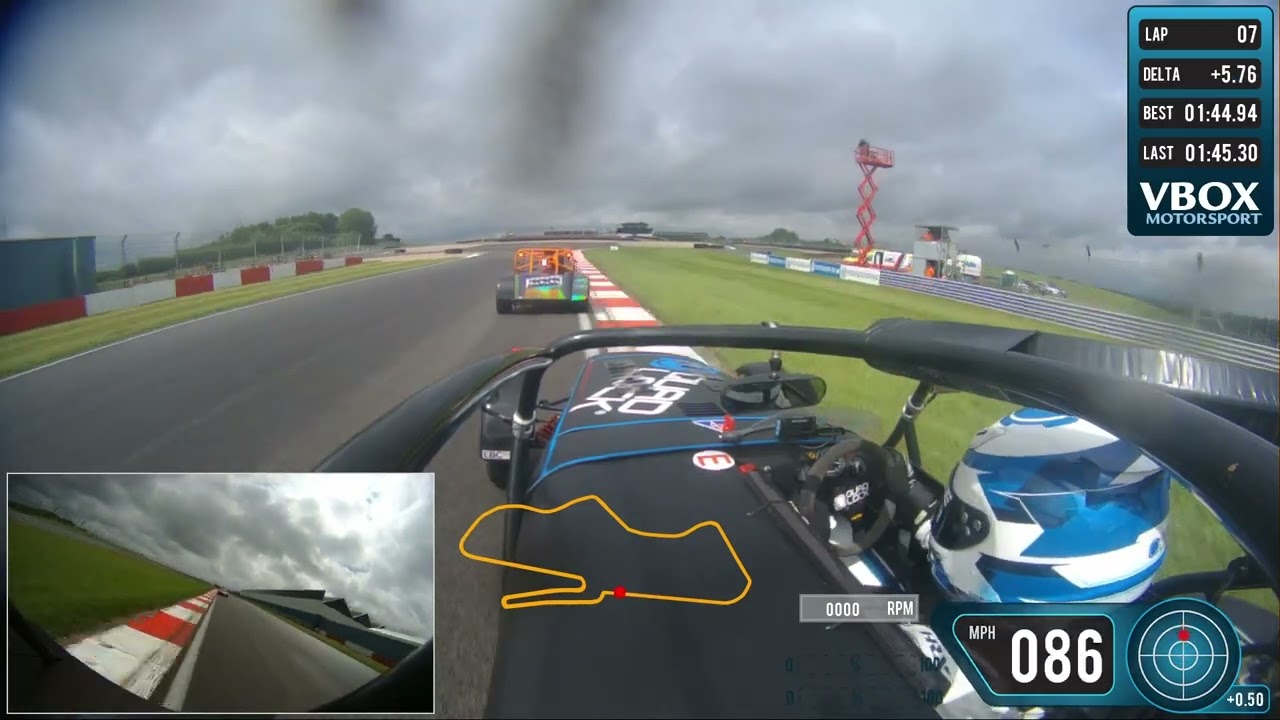 DONINGTON PARK 420R RACE 2 WET
