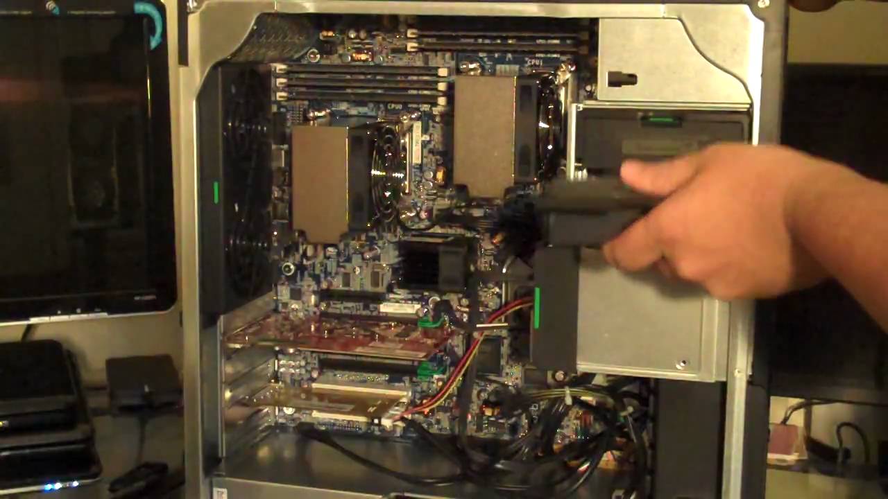 Checking out the Insides of the HP Z600 Workstation