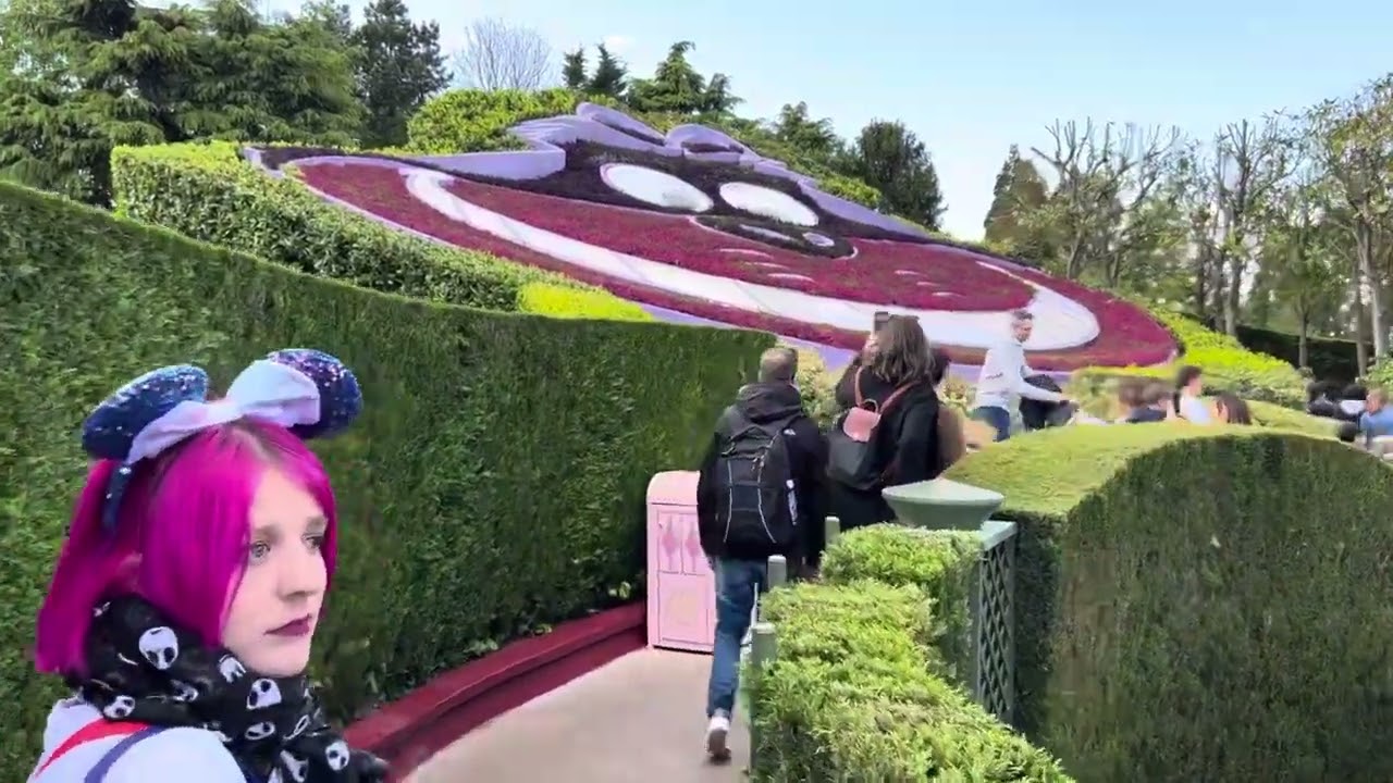 Alice's Curious Labyrinth Disneyland Paris