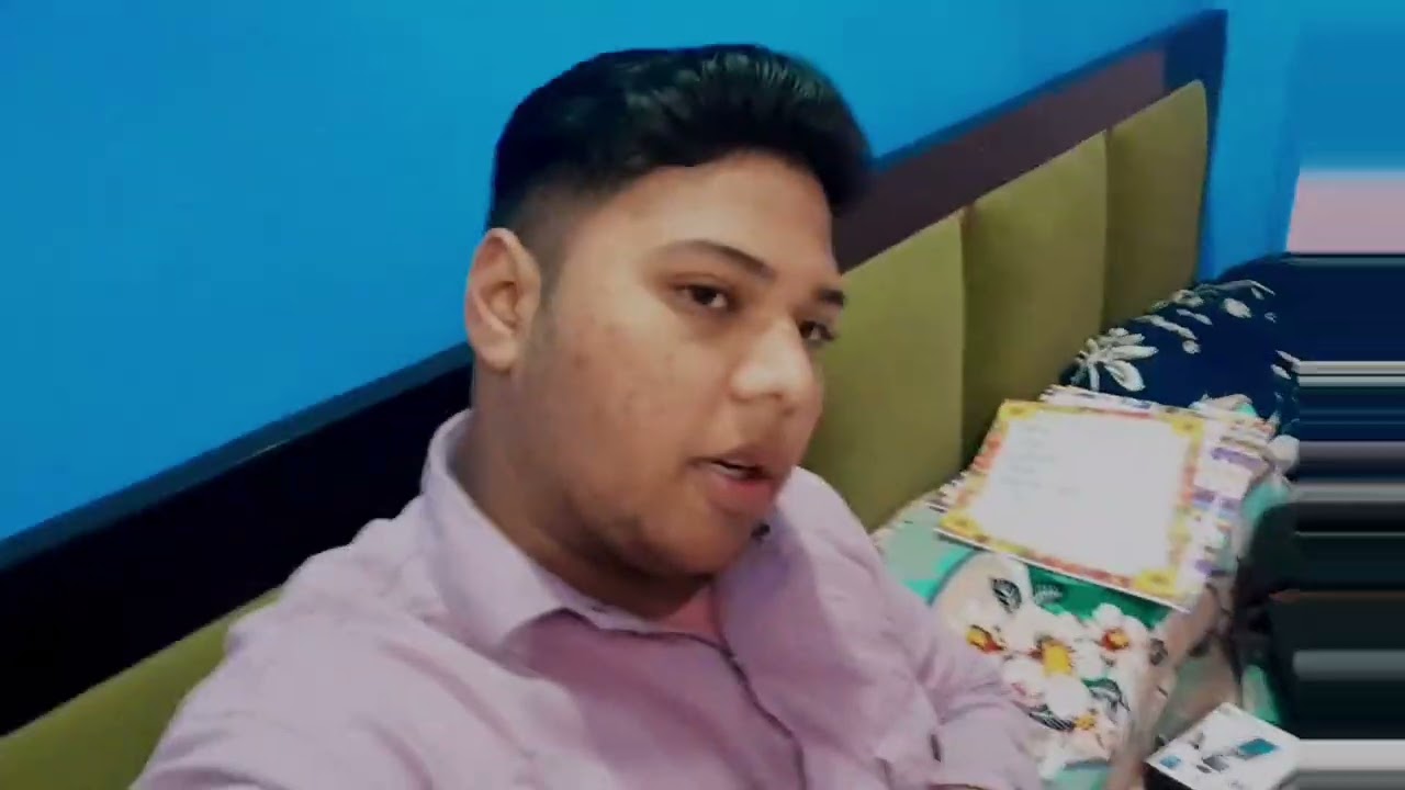 Aaj ham nai apni project file complete ki bhot musebat sai