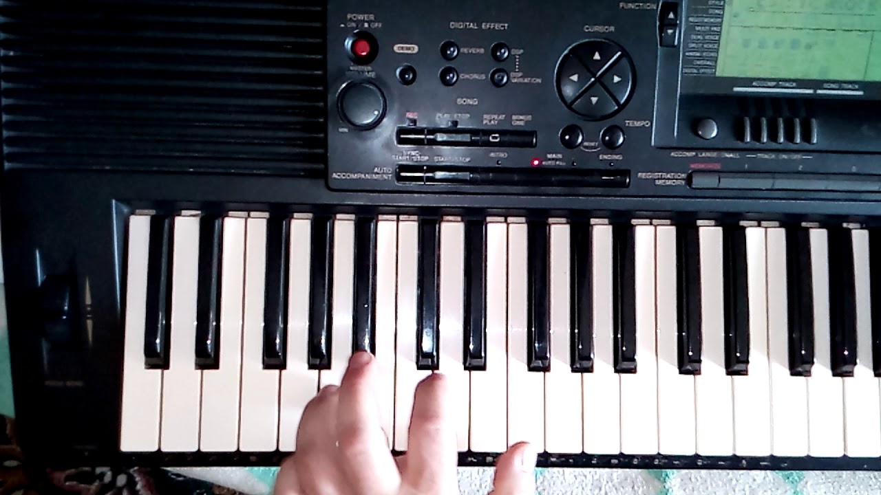 Синтезатор YAMAHA PSR-520. Старый клён.